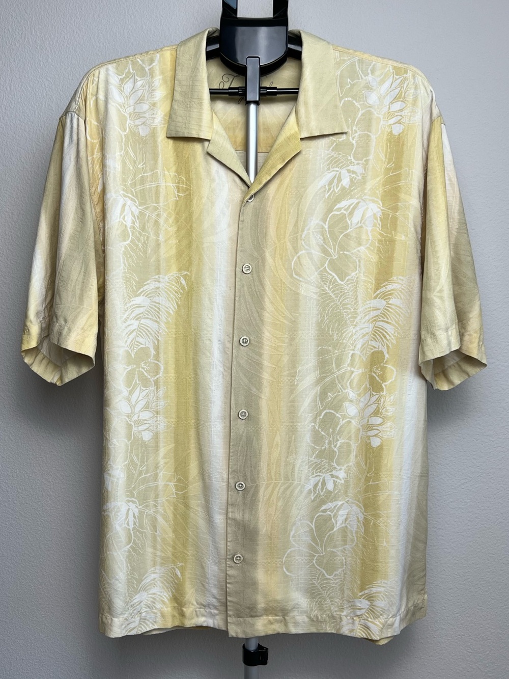 Vintage Tommy Bahama 100% Silk Resort Shirt Coastal Grandpa Old Money Vacation